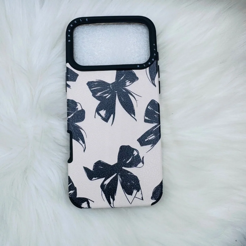 Chic iPhone 17 Pro Max Black Bow Theme Case